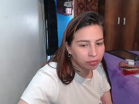 layanafuckass webcam