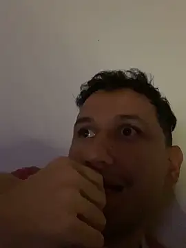 Michaell_Spinelly webcam