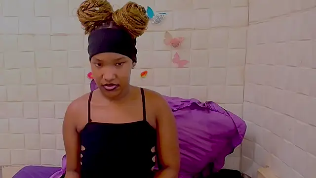 EroticSexyPrada webcam