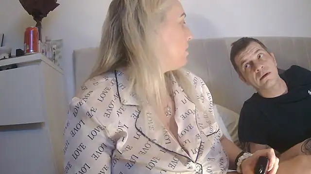 theblondecocklover webcam