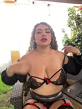 TianaRios_Pink webcam