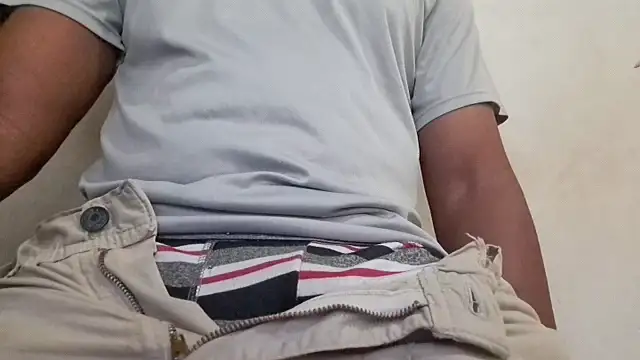 royblackbigpvt webcam