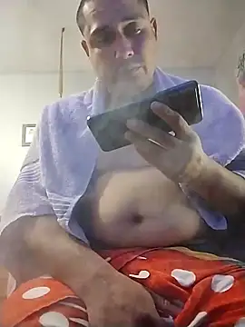 thickcocklatino webcam