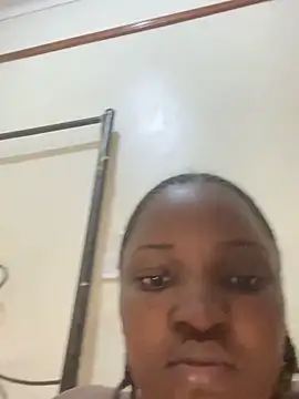 sweet18creamybigpussy webcam