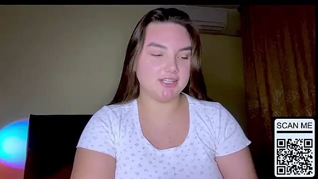 Dreamyblushfairy live sex cam