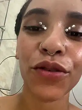 Lillith_Bloom webcam