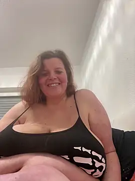 Laura-Loveyou webcam