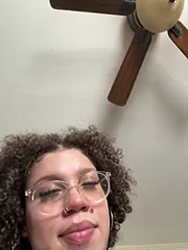 QueenNuttCollector webcam