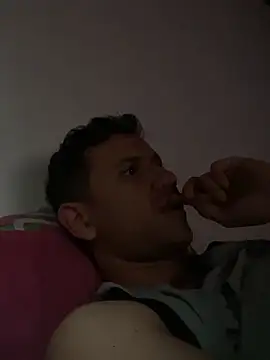 Michaell_Spinelly webcam