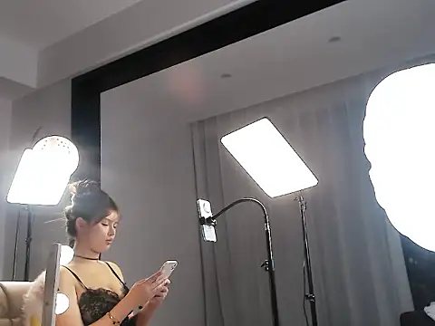 美女zizi-2026在线直播