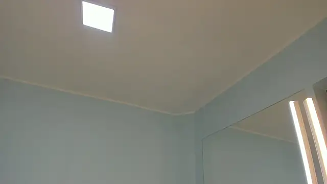 tati_saldarriaga webcam