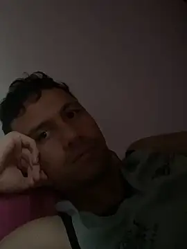 Michaell_Spinelly webcam