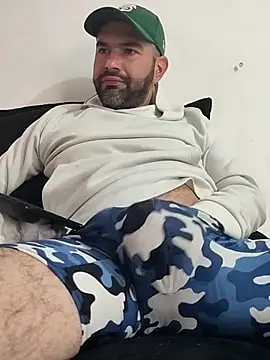 hairyandbigmann webcam