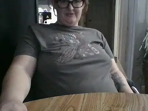 MilfBunny7DDD webcam
