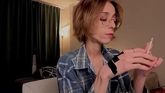 amber_quell_here webcam