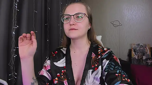 MissBrightShine webcam