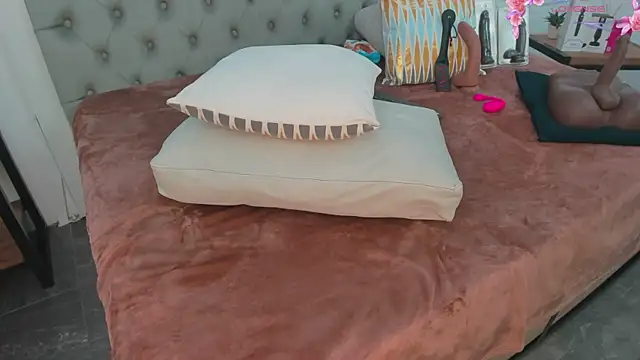 sabrina_shark_ webcam