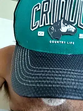 Peludo173317's live cam