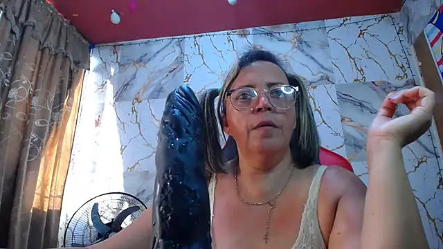 alina_maturehot webcam