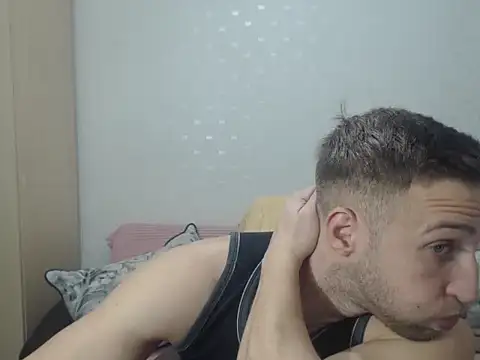 princeeagle - PrinceEagle's free webcam - UK Sex Cams