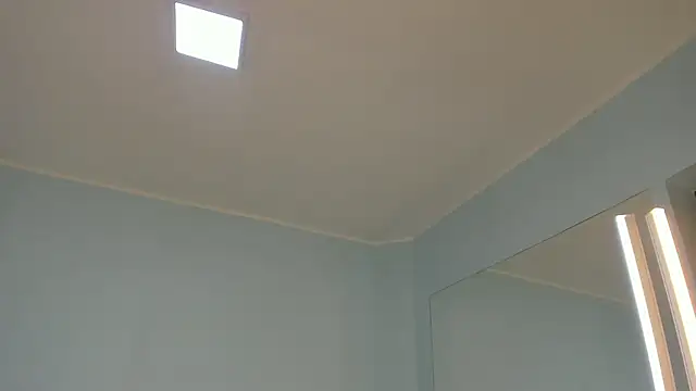 tati_saldarriaga webcam