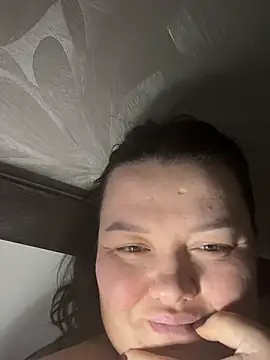 sunnyleila2101 (F milf) - У меня День Рождения 🥳 мне на подарок