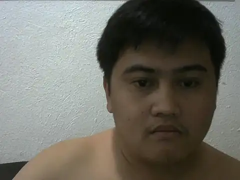 yummy_tommy21 (M young) - no fun, im here for friends