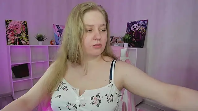 Megan_Violer webcam