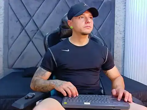 tysonrich1 - TYSONRICH1's free webcam - UK Sex Cams