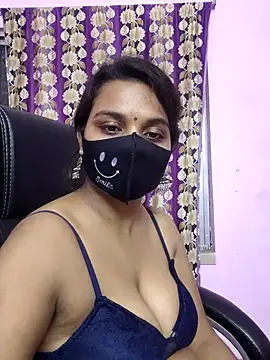 Webcam Model (cutie_pei002) is live