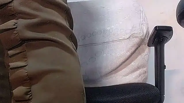 dalilasquirt1 webcam