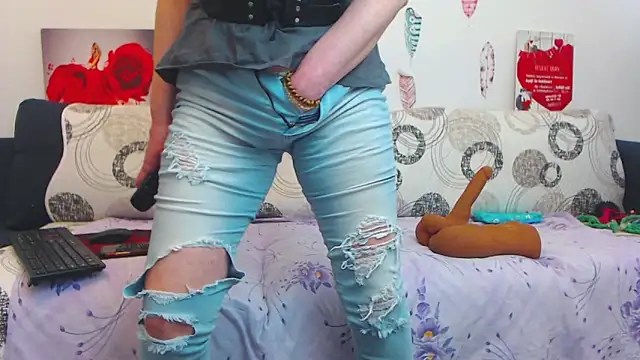 Playful_Goldie_WOW__ webcam