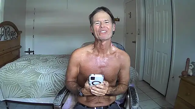 nakeedcowboi65 webcam