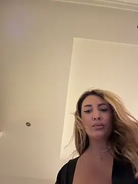 yaaracollins (F young) - Streaming from Home ..Make it Wet