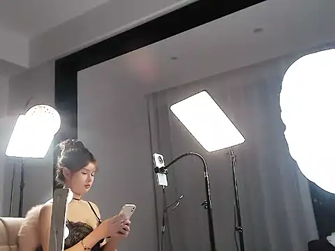 美女zizi-2026在线直播