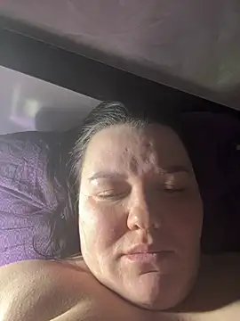 SunnyLeila2101 webcam