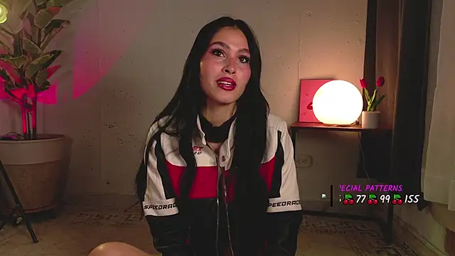 carolinerousev webcam