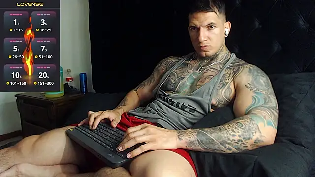 Shane_Clay webcam
