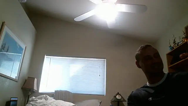 Honorablyrespectedgent webcam