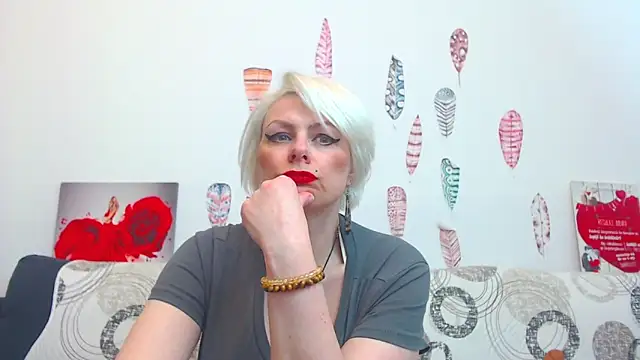 Playful_Goldie_WOW__ webcam