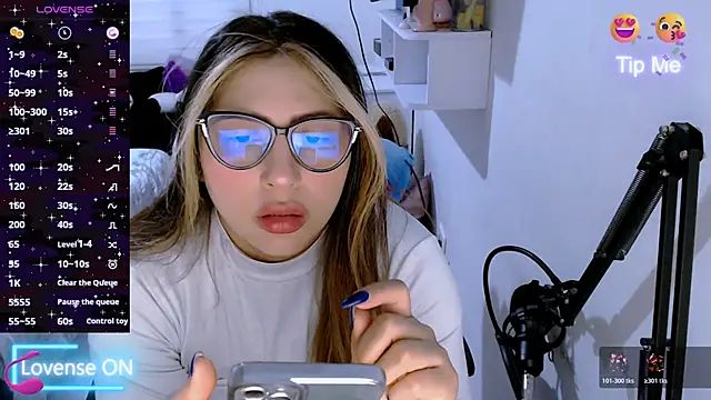 siddhixxx_592 webcam