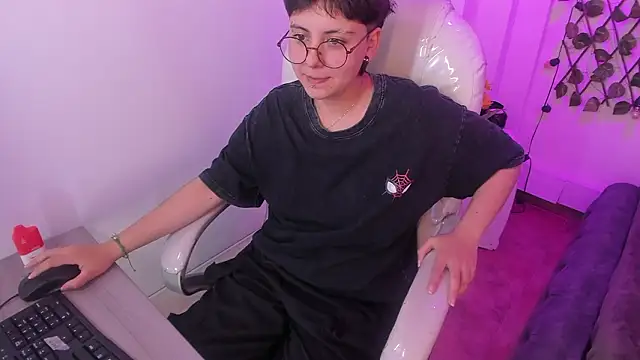 nathaly_ds - Nathaly_ds's free webcam - UK Sex Cams