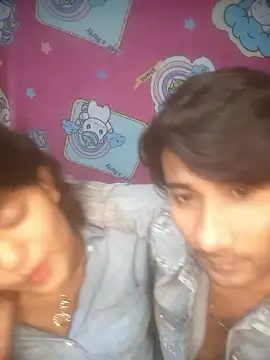 Freakingromance webcam