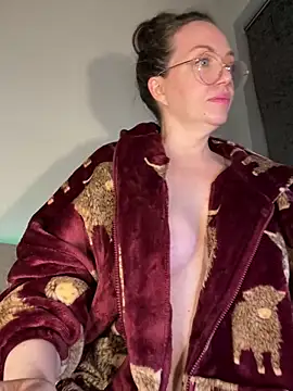 FemDom_RubyKnightXXO webcam