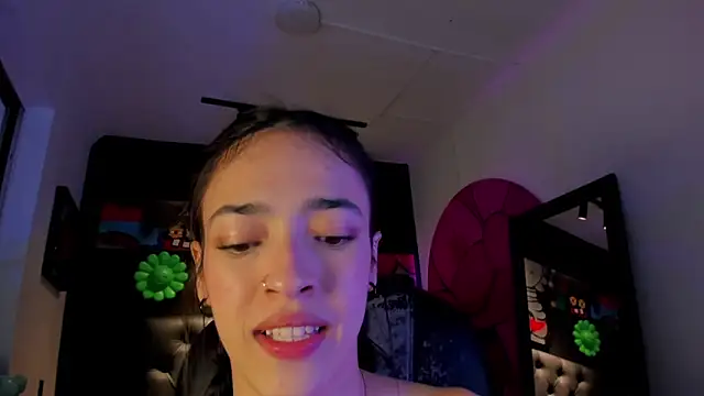 miia_bratz - MiIa_bratz's free webcam - UK Sex Cams