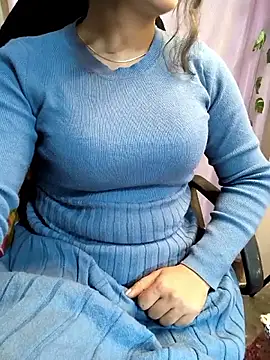 queenbuggi - Queenbuggi's free webcam - UK Sex Cams