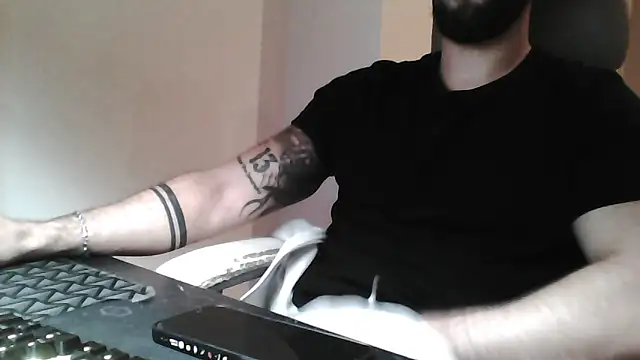 YourDreamCumTrue webcam