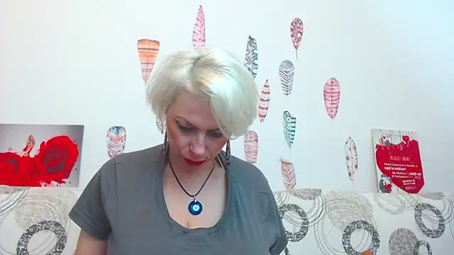 Playful_Goldie_WOW__ webcam