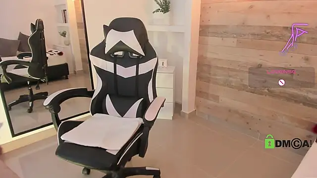 candy_summer28 webcam