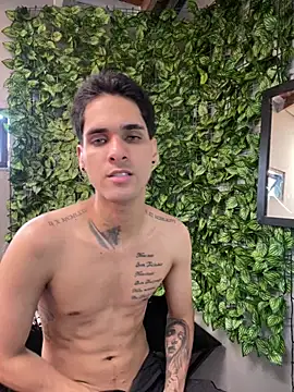 marvinandthebbys (M young) - Cum in public